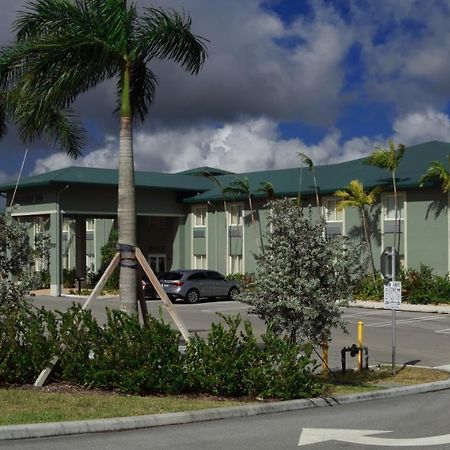 Pioneer Inn Royal Palm Beach Luaran gambar