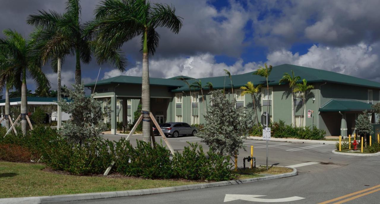 Pioneer Inn Royal Palm Beach Luaran gambar